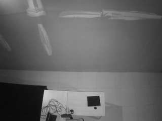 voyeurcam-jb-room-4 webcam