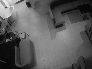 Ce modèle est en direct maintenant. voyeurcam-jb-room-6