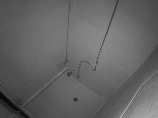 voyeurcam-jb-shower-1