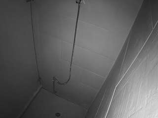 voyeurcam jb shower 1