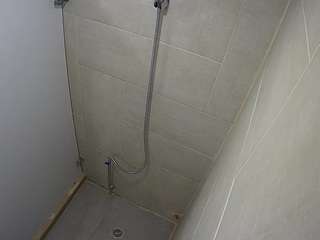 voyeurcam jb shower 1