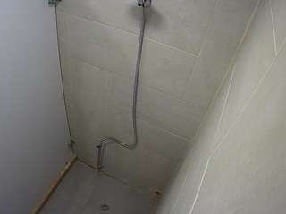voyeurcam-jb-shower-1 camsoda