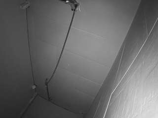 voyeurcam-jb-shower-1