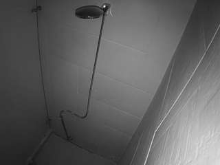  voyeurcam-jb-shower-1 chat room
