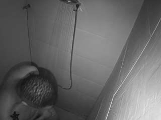 voyeurcam-jb-shower-1