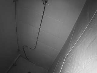 voyeurcam-jb-shower-1