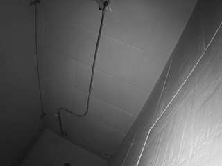 voyeurcam-jb-shower-1