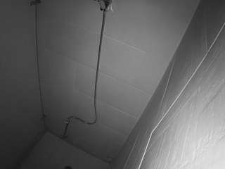 voyeurcam-jb-shower-1 Flashing live webcam
