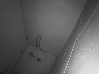 voyeurcam-jb-shower-1