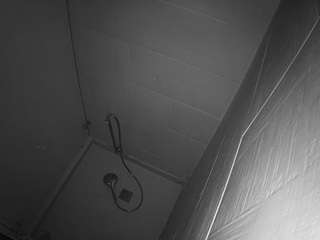 voyeurcam-jb-shower-1