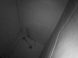 voyeurcam-jb-shower-1