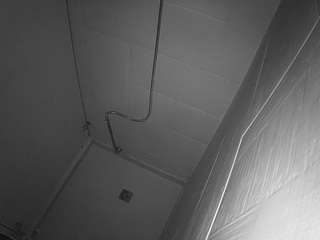 voyeurcam-jb-shower-1