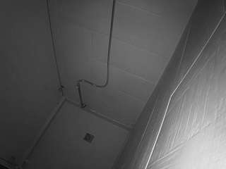 voyeurcam-jb-shower-1