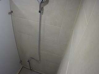 यह मॉडल अभी लाइव है. voyeurcam-jb-shower-1