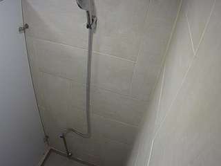 Dit model is nu live. voyeurcam-jb-shower-1