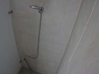 voyeurcam-jb-shower-1