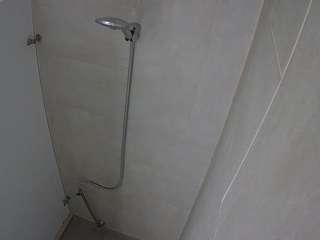 voyeurcam-jb-shower-1