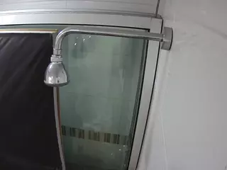 voyeurcam-jb-shower-1's Live Sex Cam Show