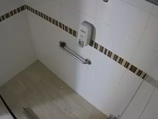 voyeurcam-jb-shower-10's Live Sex Cam Show