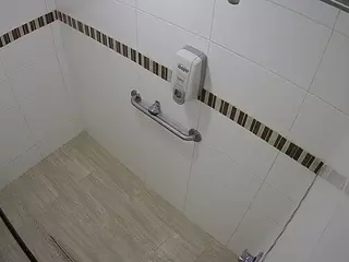 voyeurcam-jb-shower-10's Live Sex Cam Show