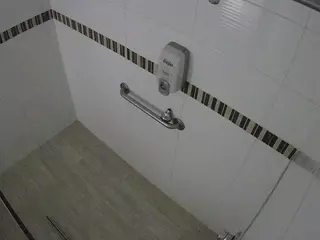 voyeurcam-jb-shower-10's Live Sex Cam Show