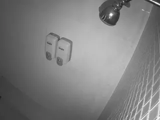 voyeurcam-jb-shower-11's Live Sex Cam Show