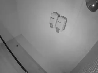 voyeurcam-jb-shower-11's Live Sex Cam Show