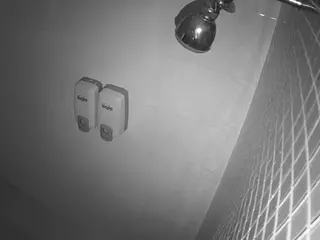 voyeurcam-jb-shower-11's Live Sex Cam Show