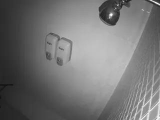 voyeurcam-jb-shower-11's Live Sex Cam Show