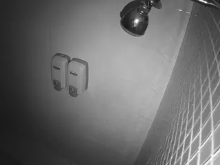 voyeurcam-jb-shower-11's Live Sex Cam Show