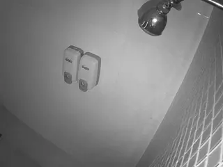 voyeurcam-jb-shower-11's Live Sex Cam Show