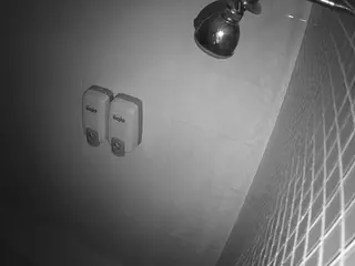 voyeurcam jb shower 11's Live Sex Cam Show