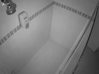 voyeurcam-jb-shower-12