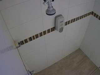 Voyeurcam-jb-shower-12