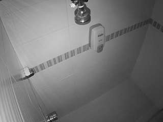 voyeurcam-jb-shower-12