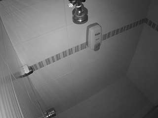 Voyeur Public camsoda voyeurcam-jb-shower-12