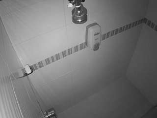 voyeurcam-jb-shower-12