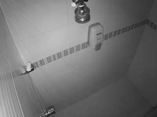 Lotiecox camsoda voyeurcam-jb-shower-12