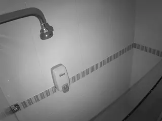 voyeurcam-jb-shower-13's Live Sex Cam Show