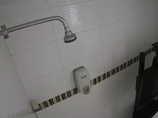 voyeurcam-jb-shower-13's Live Sex Cam Show
