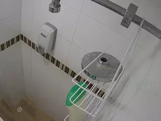 voyeurcam-jb-shower-14's Live Sex Cam Show