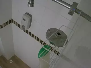 voyeurcam-jb-shower-14's Live Sex Cam Show