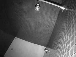 voyeurcam-jb-shower-15 Tinydick camsoda