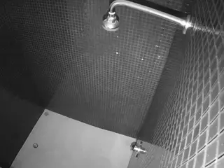 voyeurcam-jb-shower-15's live chat room