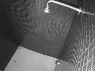 voyeurcam-jb-shower-15's live chat room