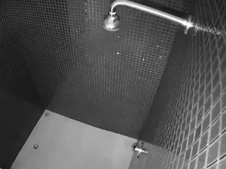 voyeurcam-jb-shower-15's Live Sex Cam Show