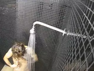voyeurcam-jb-shower-15's Live Sex Cam Show