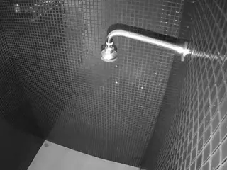 voyeurcam-jb-shower-15's Live Sex Cam Show