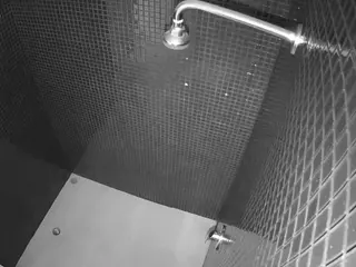 voyeurcam-jb-shower-15's Live Sex Cam Show