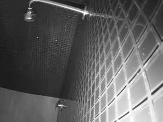 voyeurcam-jb-shower-15's Live Sex Cam Show